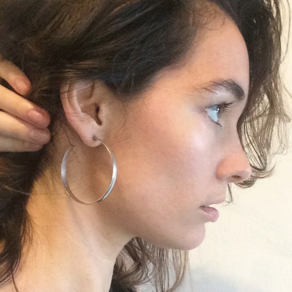 Jewelry - PRICE DROP! Classic Hoops